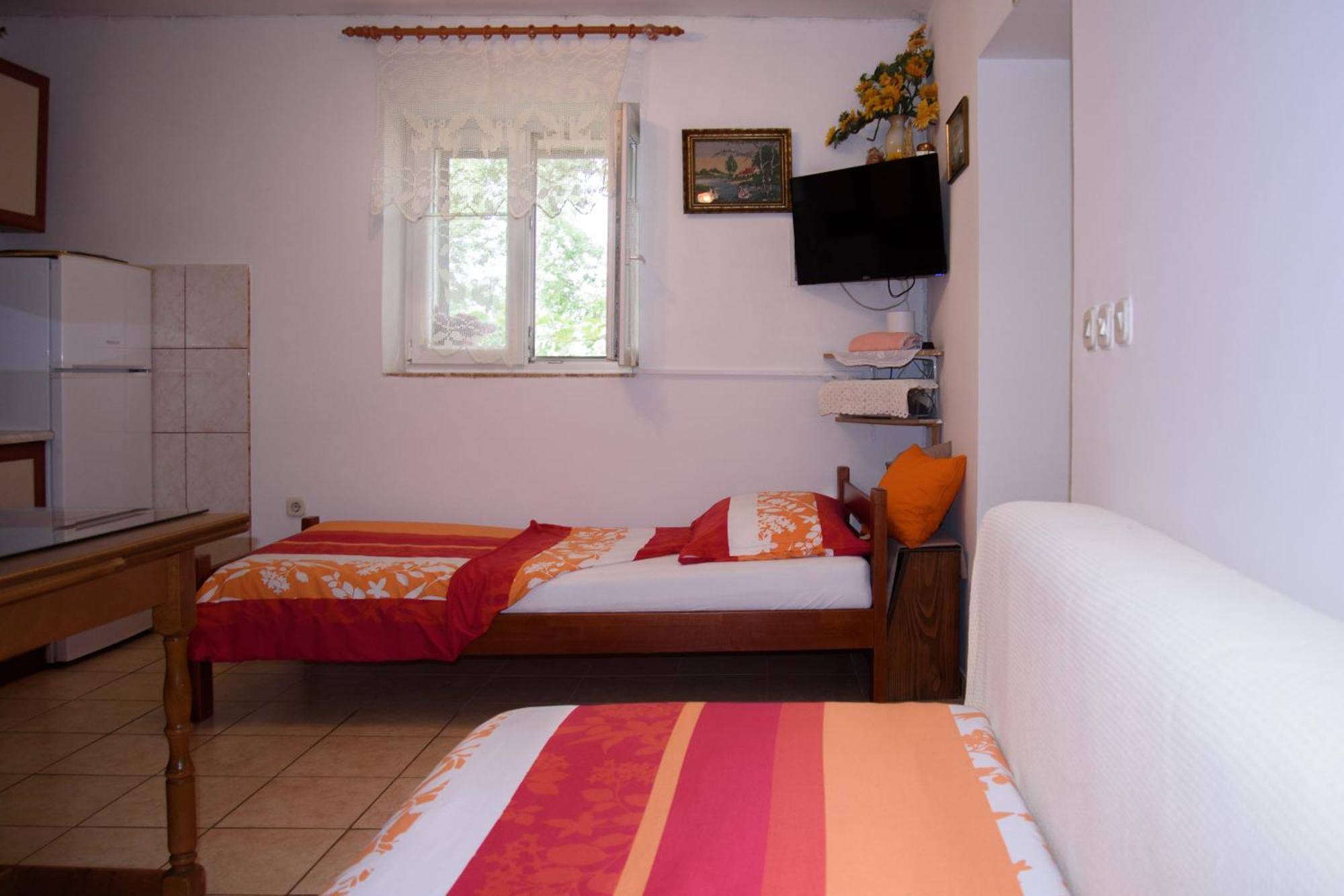 Apartments Cvitini Dvori Garjak Vrlika Экстерьер фото