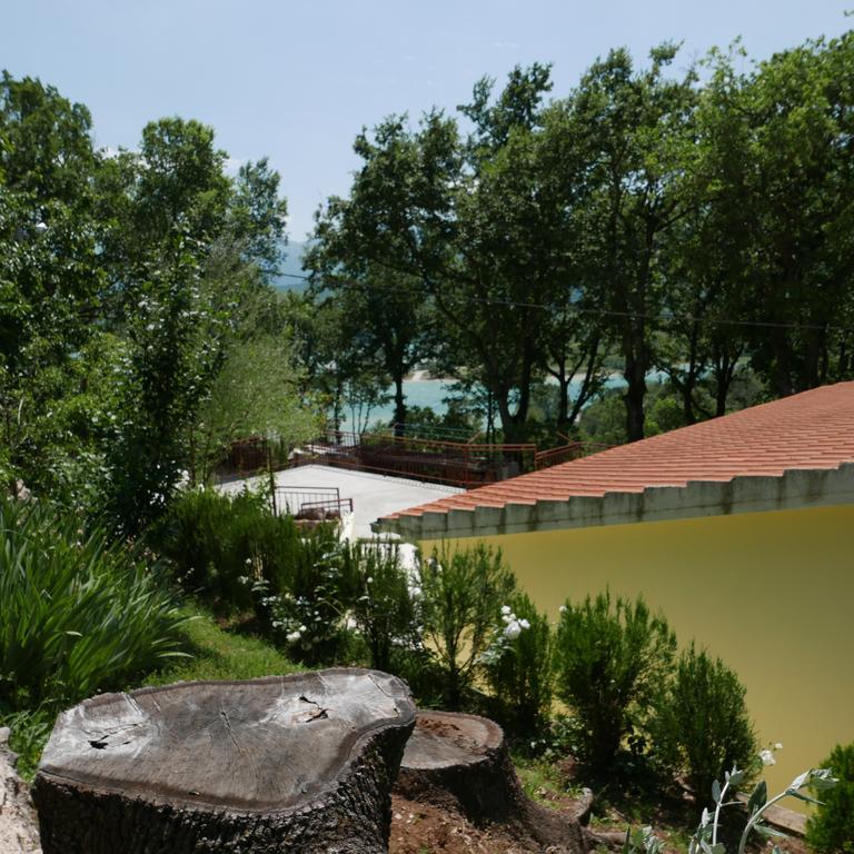 Apartments Cvitini Dvori Garjak Vrlika Экстерьер фото