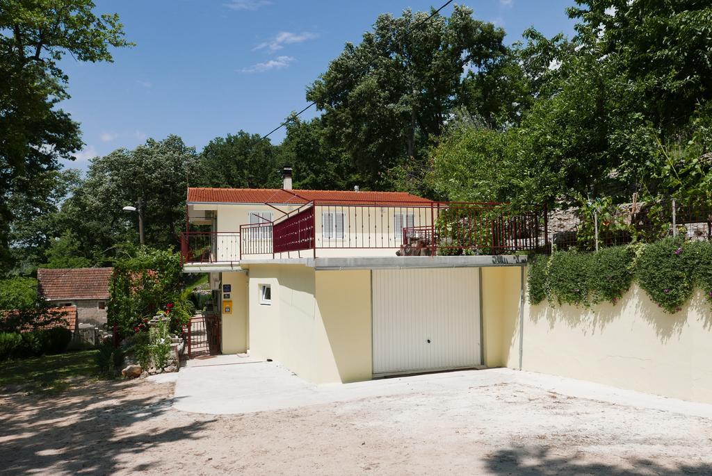 Apartments Cvitini Dvori Garjak Vrlika Экстерьер фото