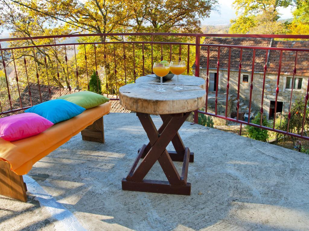 Apartments Cvitini Dvori Garjak Vrlika Экстерьер фото